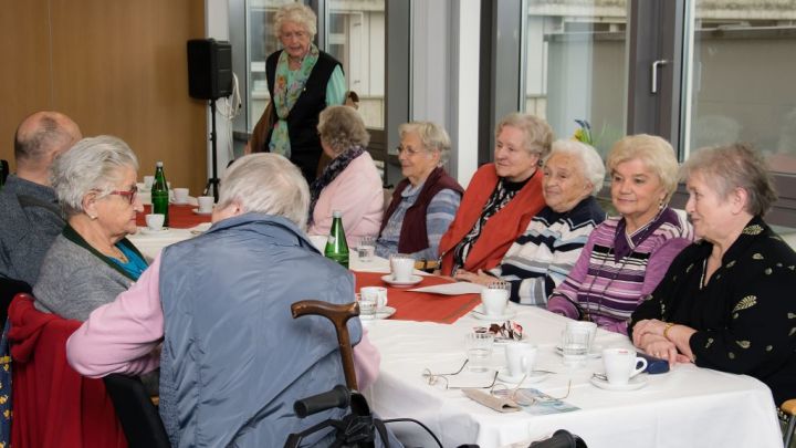 Fr Hliches Wiedersehen An Der Helios Klinik Attendorn