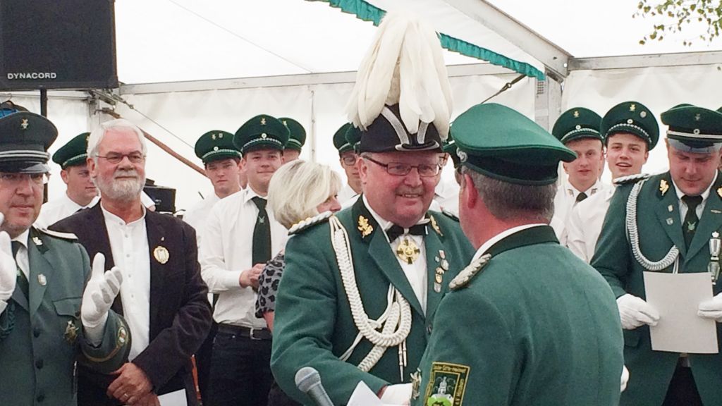 Oberst Hermann-Josef Hüttemann verabschiedete sich beim Schützenfest am Wochenende von der Bruderschaft.