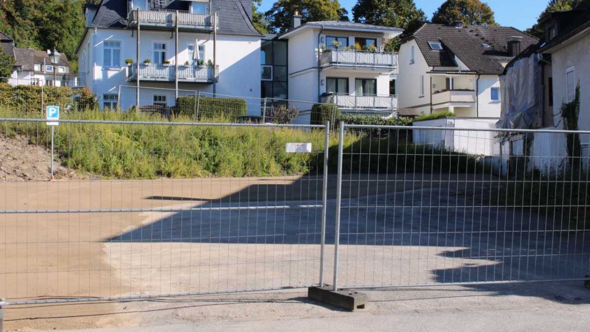 An der Schemperstraße in Attendorn sind 19 neue Parkplätze entstanden. von Stadt Attendorn