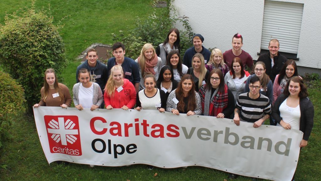 Die neuen Auszubildende im Caritasverband Olpe.