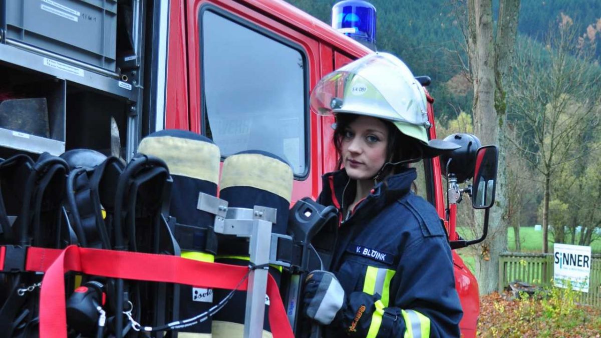 Vanessa Blöink ist in zwölf Jahren bei der Feuerwehr aktiv. von Nils Dinkel