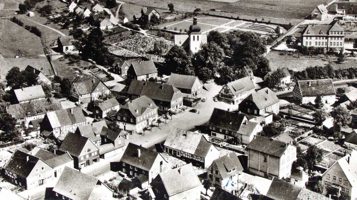 Dieses Bild zeigt das St. Franziskushaus im Jahre 1912.