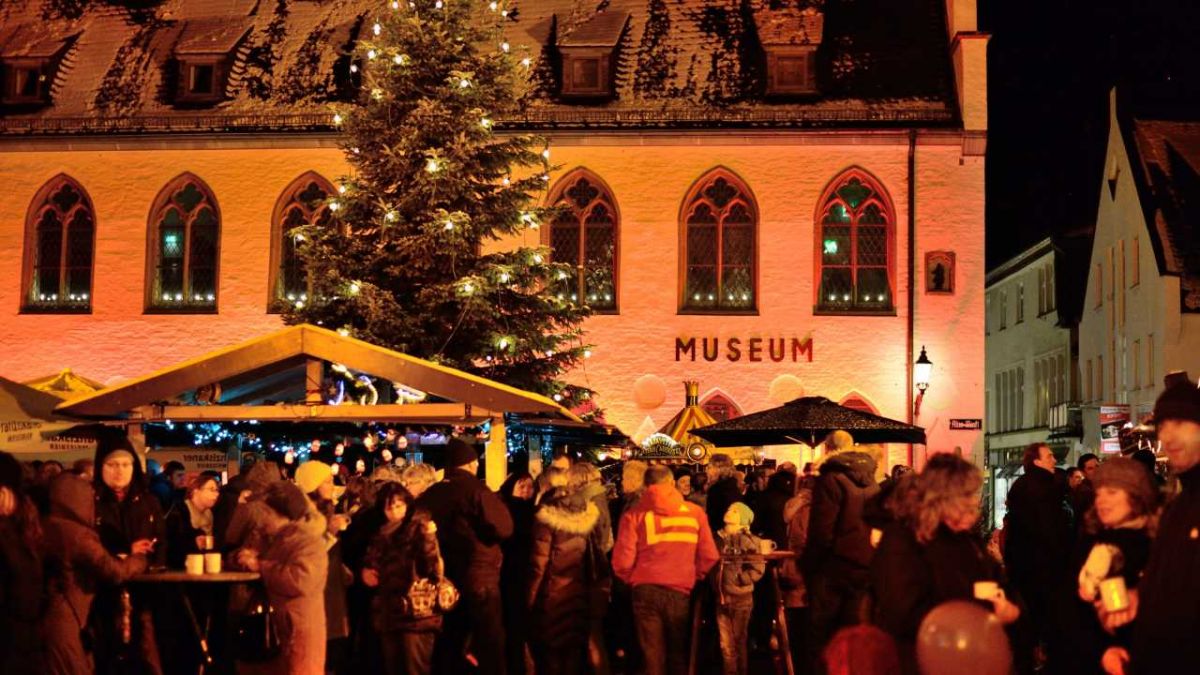 Der urige Weihnachtsmarkt zwischen Dom und Museum öffnet am Freitag, 4. Dezember, seine Pforten.