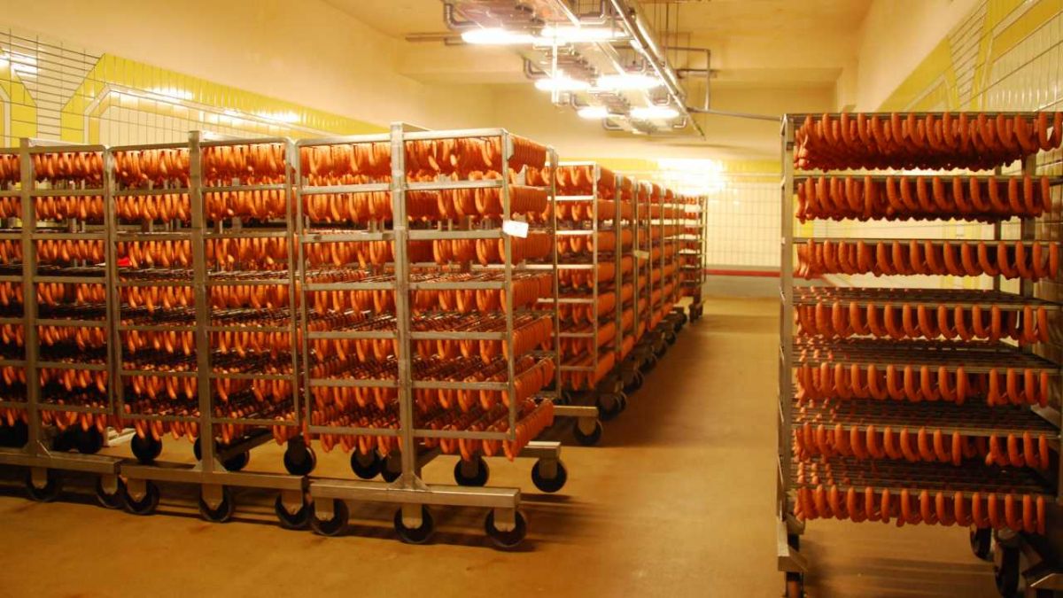 Die „Dicke Sauerländer Bockwurst" macht 25 Prozent des gesamten Absatzes der Finnentroper Firma „Metten-Fleischwaren" aus. von s: Katja Fünfsinn