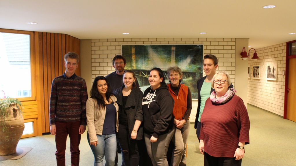 Zu einem Informations- und Meinungsaustausch haben sich Mitglieder der Fraktion Bündnis`90/Die Grünen jetzt mit Vertretern des Jugendparlaments Lennestadt getroffen.