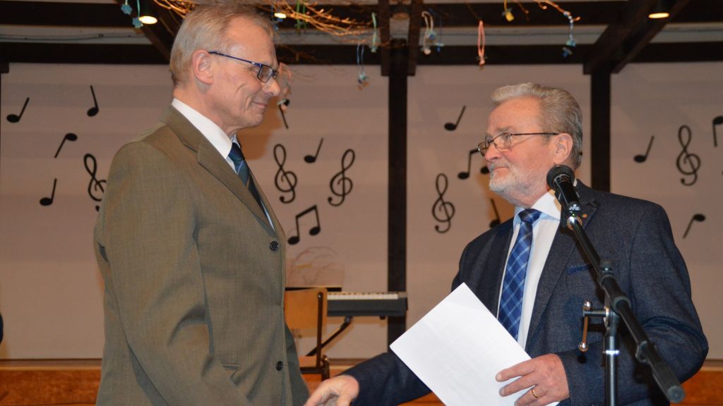 Führungswechsel: Jürgen Kötting (rechts) gibt sein Amt an Steffen Keller weiter. von s: Barbara Sander-Graetz