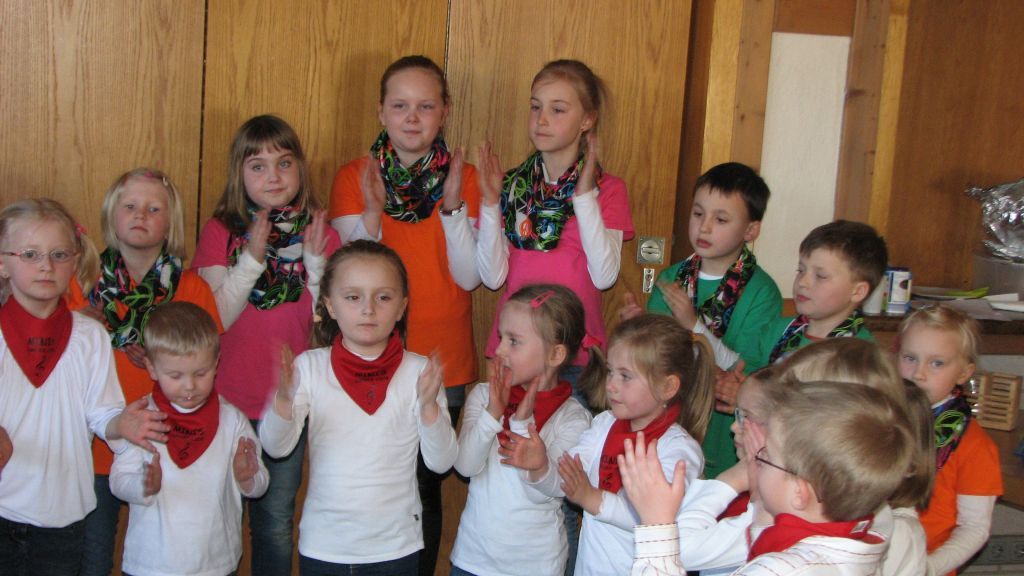 Die Mädchen und Jungen überzeugten mit Gesangskünsten und einer Tanzeinlage.