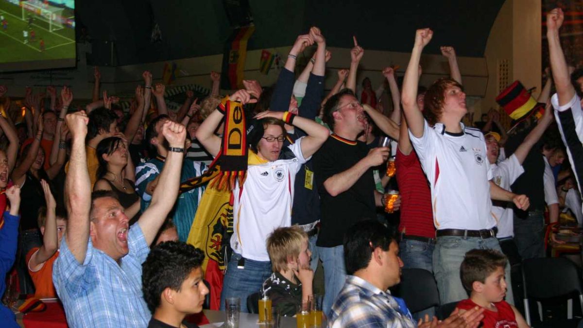 In der Sauerlandhalle fand das Public Viewing erstmals zur WM "im eigenen Land" 2006 statt.