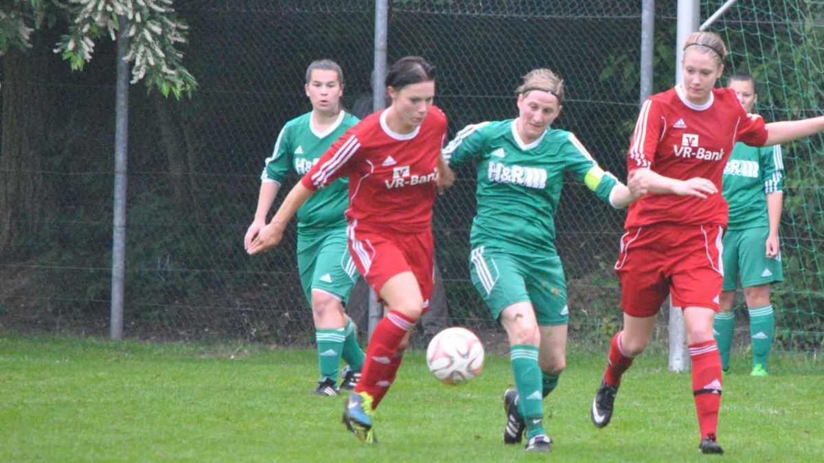 Chancenlos beim Liga-Champion waren die Frauen des FC Finnentrop am letzten Spieltag der Westfalenliga. von s: Matthias Gutwein