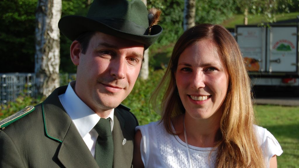Dominik Bredebach und seine Frau Anna regieren nun als Königspaar. von s: Daniel Heinz