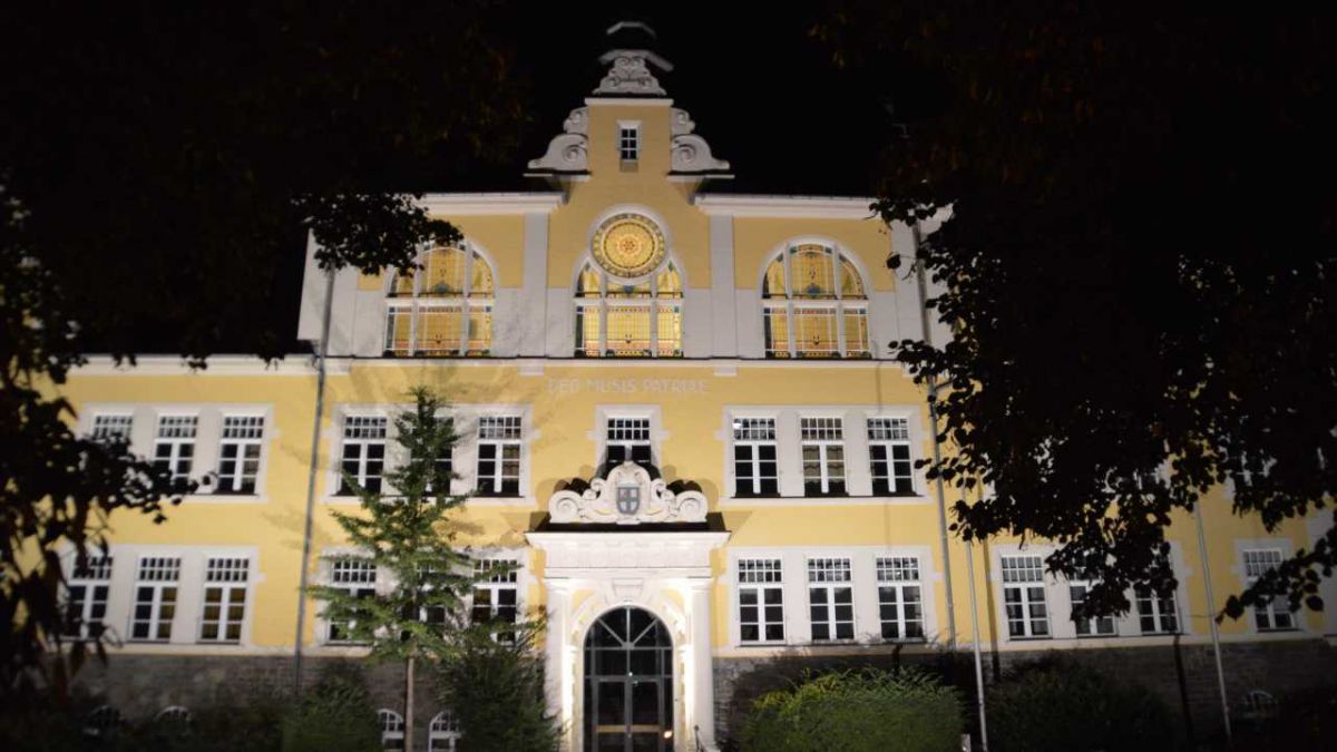 Die Anmeldezahlen am Rivius Gymnasium in Attendorn sind nach der Einführung des G8-Abiturs zurückgegangen. von Barbara Sander-Graetz