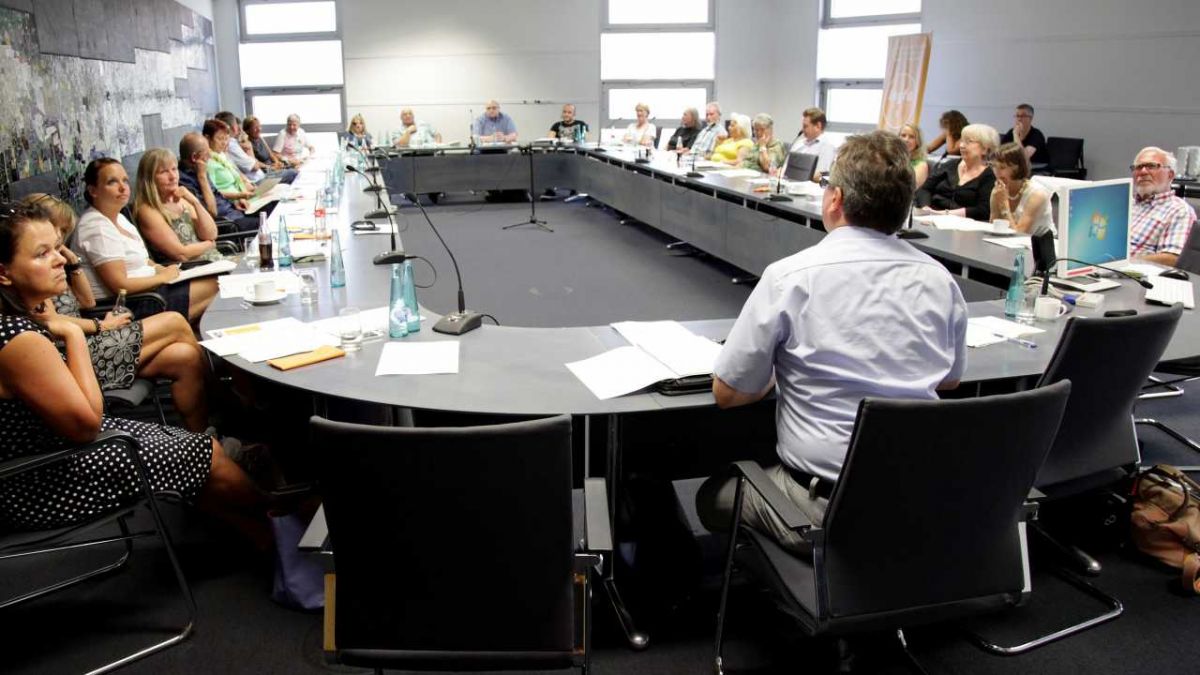Im Hagener Rathaus ist jetzt der Verein "LAGFA NRW e.V." gegründet worden. von privat