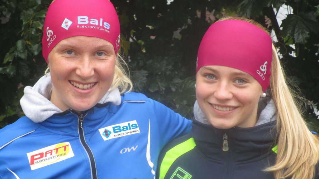 Lara Kamp (TV Attendorn) und Melina Schöttes vom Ski-Club Oberhundem. von privat