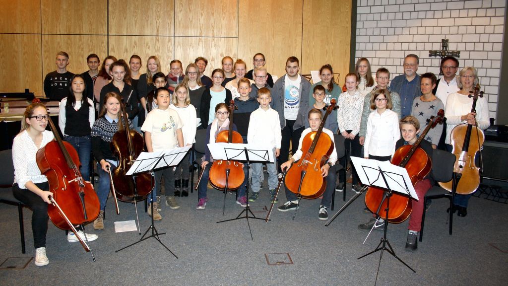 Ein abwechslungsreiches Konzert präsentierten die Instrumentalisten der Musikschule im Lennestädter Rathaus. von privat