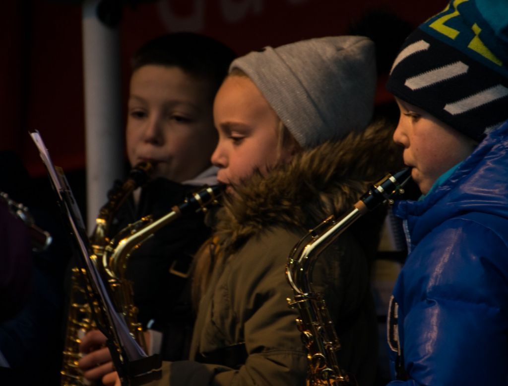 Die „BläserKids“ der Grundschule Hakemicke und der Musikschule Olpe spielten Weihnachtslieder. von s: Sven Prillwitz
