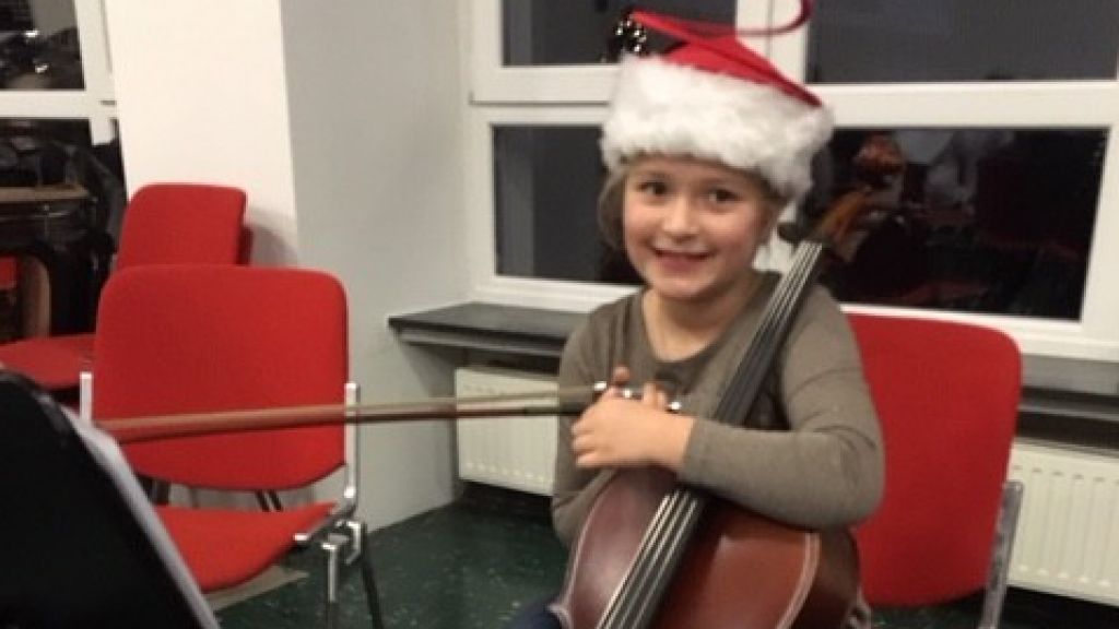 Die Musikschüler haben sich auf die Weihnachtszeit eingestellt. von privat