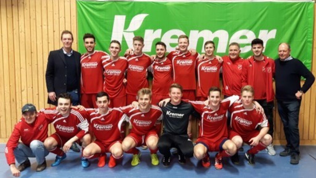 Die Siegermannschaft des "Kremer-Cup": Die II. des FC Lennestadt. von FC Lennestadt