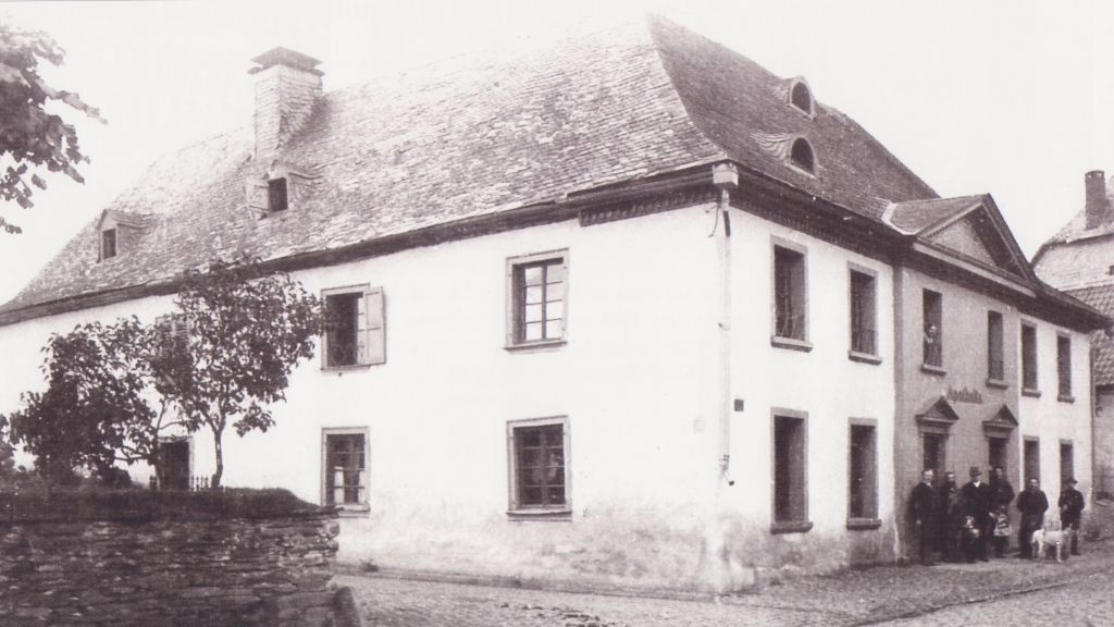Das älteste Foto des Apothekenhauses aus dem Jahre 1891. von privat