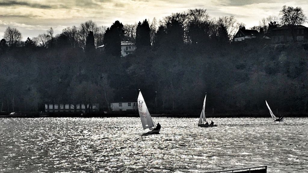 Training auf dem Baldeneysee für die Neueinsteiger in der Bootsklasse der 420er. von privat