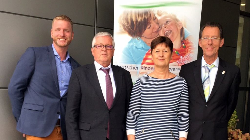 Der Vorstand des Deutschen Kinderhospizvereins: (v.l.) Martin Gierse (Geschäftsführer), Albert Kattwinkel, Maren Wleklinski und Paul Quiter. von privat