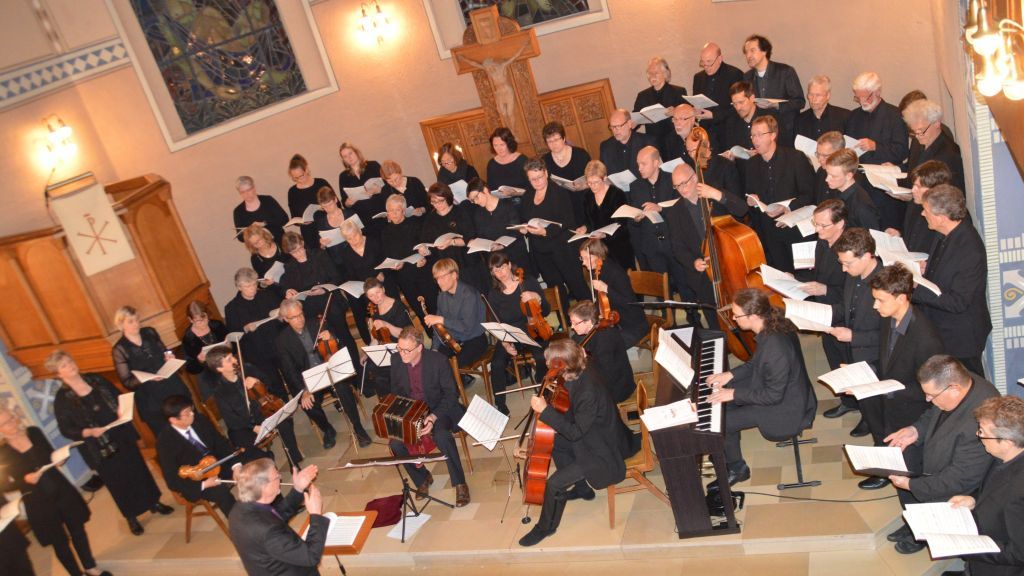 Die Musiker boten ein außergewöhnliches Erlebnis in der evangelischen Erlöserkirche. von Barbara Sander-Graetz