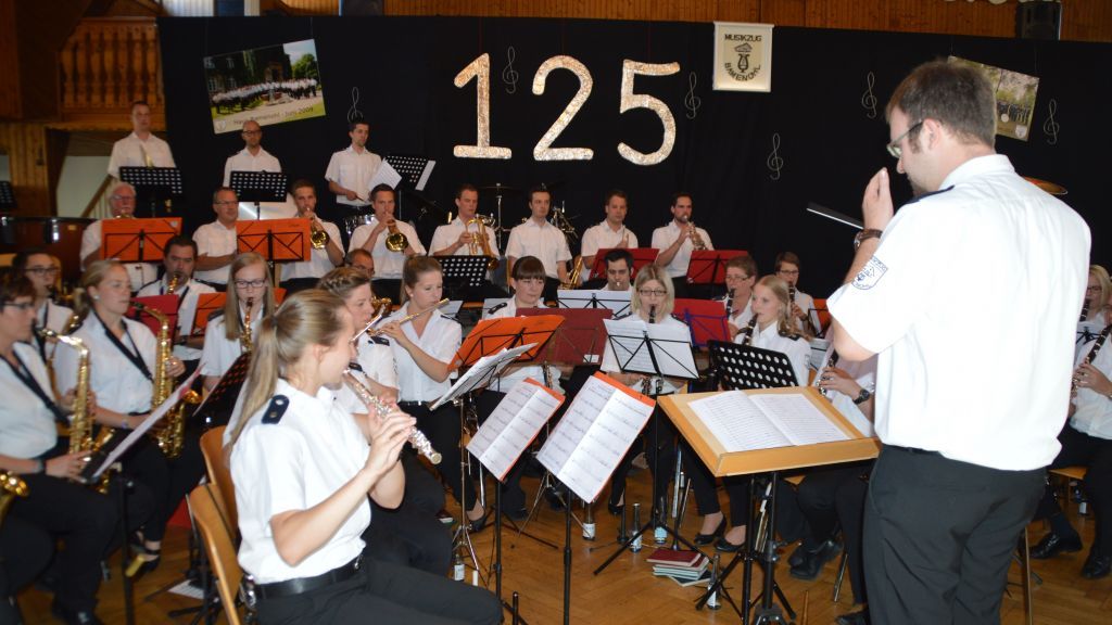 Der Musikzug Bamenohl feierte am Samstag das 125-jährige Jubiläum. von s: Barbara Sander-Graetz