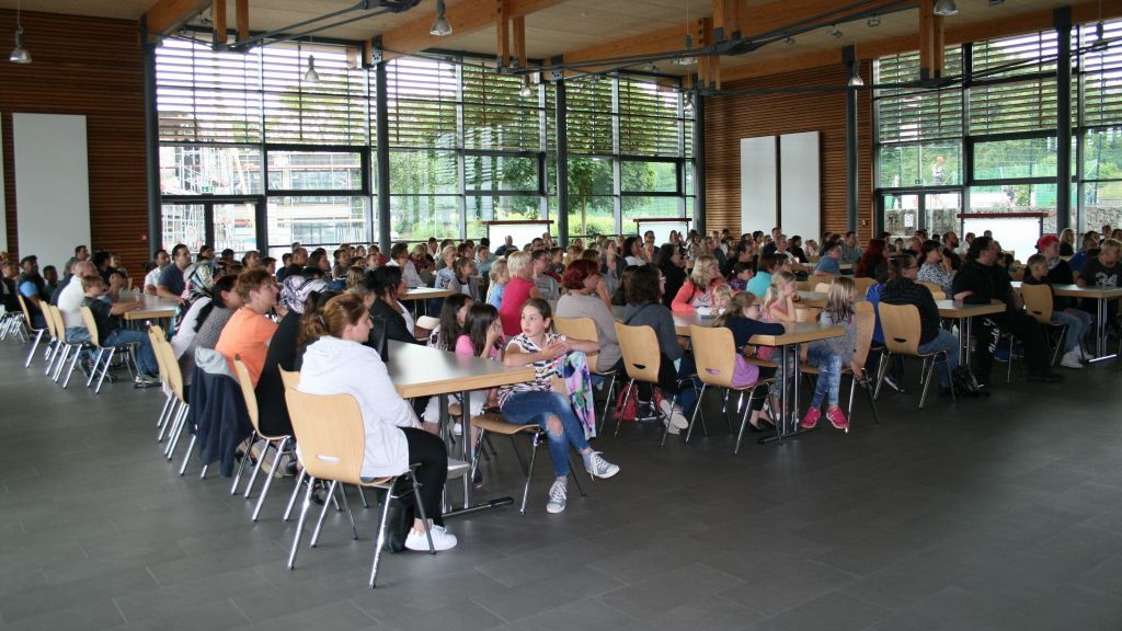 Die Gesamtschule Finnentrop ermöglicht einen "sanften Übergang" vom Wechsel zwischen Grund- und weiterführender Schule. von privat