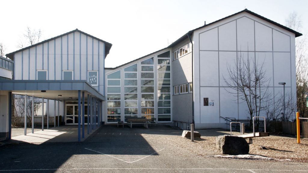 Die Schulkonferenz St. Nikolaus-Grundschule Grevenbrück hat gegen die Zusammenlegung zu einem Verbund mit der Grundschule Bilstein gestimmt. von Christine Schmidt