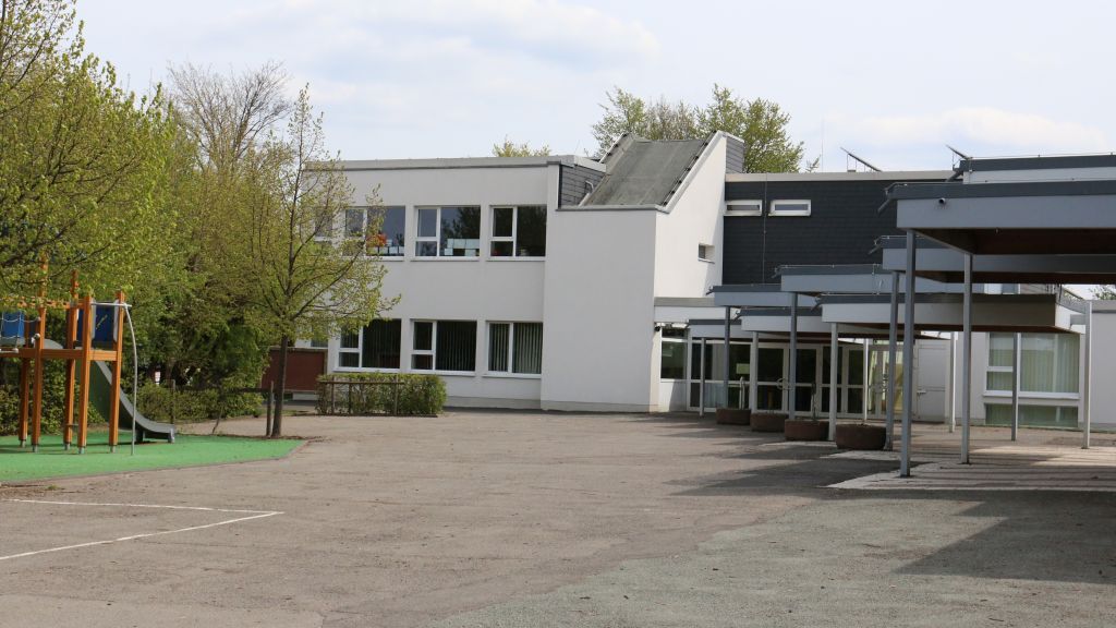 Die Katholische Grundschule Hünsborn bekommt einen neuen Namen.