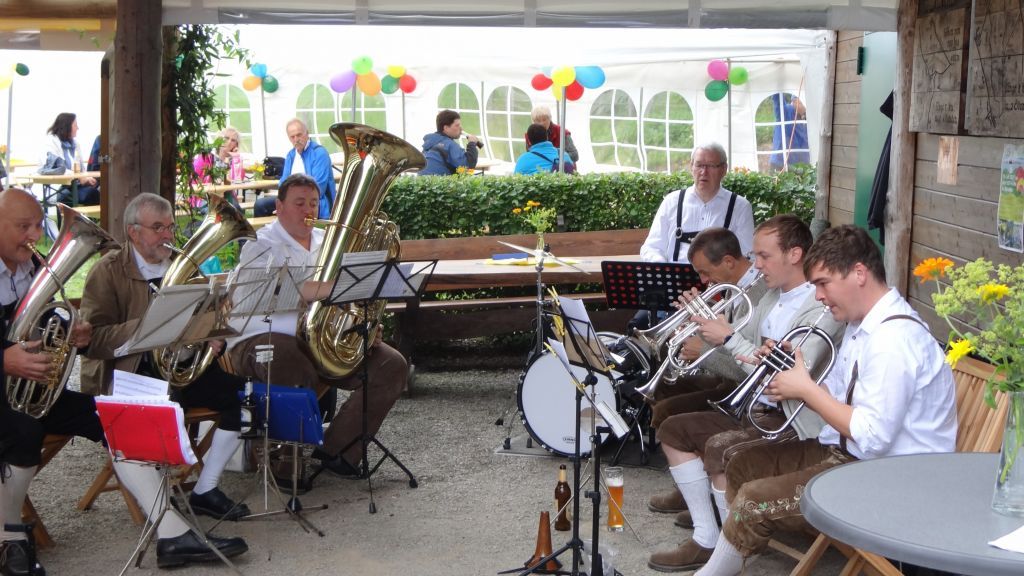 Musikalische Unterhaltung bei der großen Jubiläumsfeier der SGV-Abteilung Drolshagen war garantiert. von privat