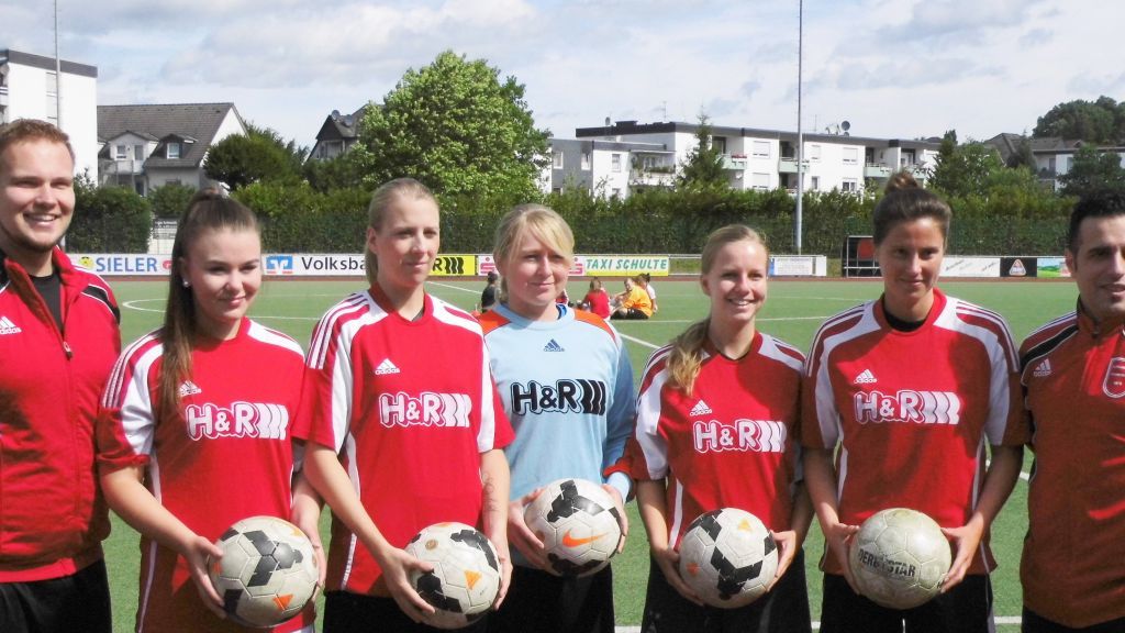 Die Frauenmannschaft des FC Finnentrop hat mit den Vorbereitungen für die neue Saison begonnen von privat