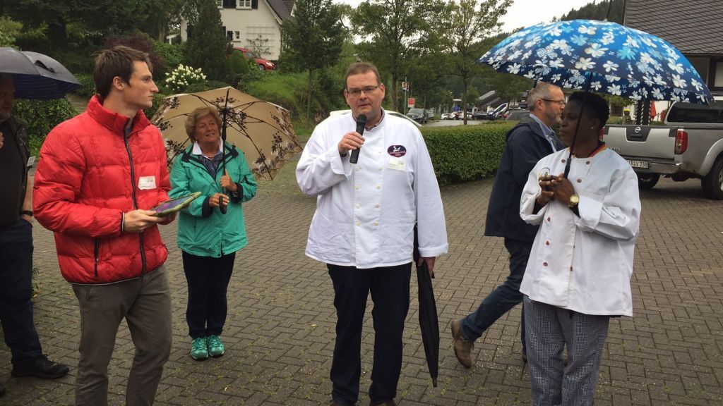  von Albert Schneider