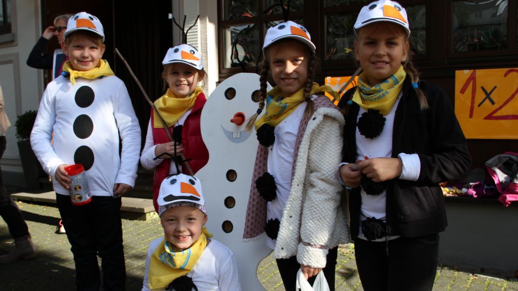 Diese kleinen Schneemänner sorgten dafür, dass Olaf mit seiner Möhren-Nase ausgestattet wurde. von Kerstin Sauer