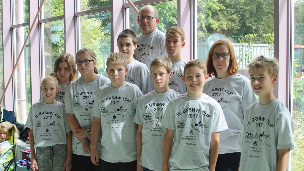 Zehn heimische Schwimmer der Wasserfreunde Finnentrop und des VfG Finnentrop gingen beim 11. BRSNW Cup an den Start. von privat