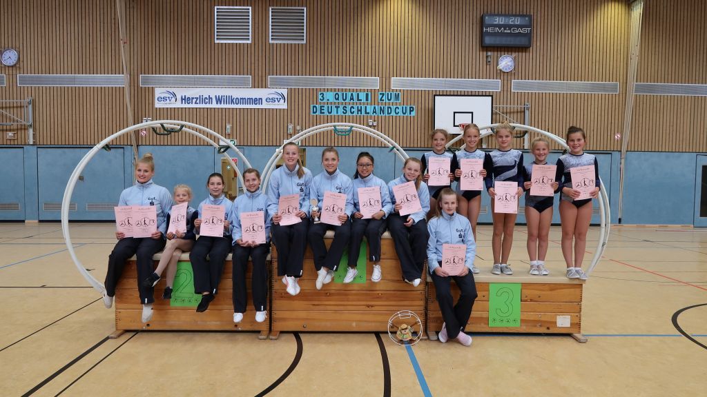 Die Rhönradturnerinnen des ESV Finnentrop. von privat