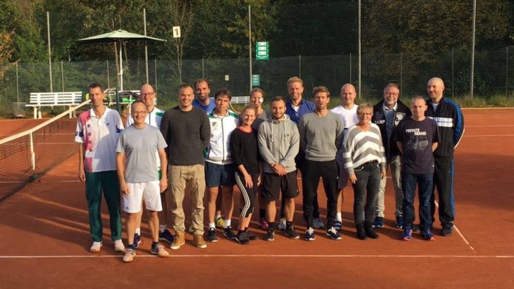 Ein Gruppenbild aller Platzierten: Im nächsten Jahr soll es eine weitere Auflage der Bigge Open geben. von privat