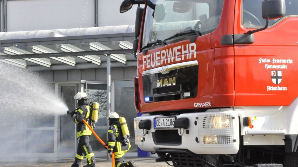 Der Brandschutz in der Helios Klinik Attendorn wird modernisiert. von Symbol Feuerwehr Attendorn