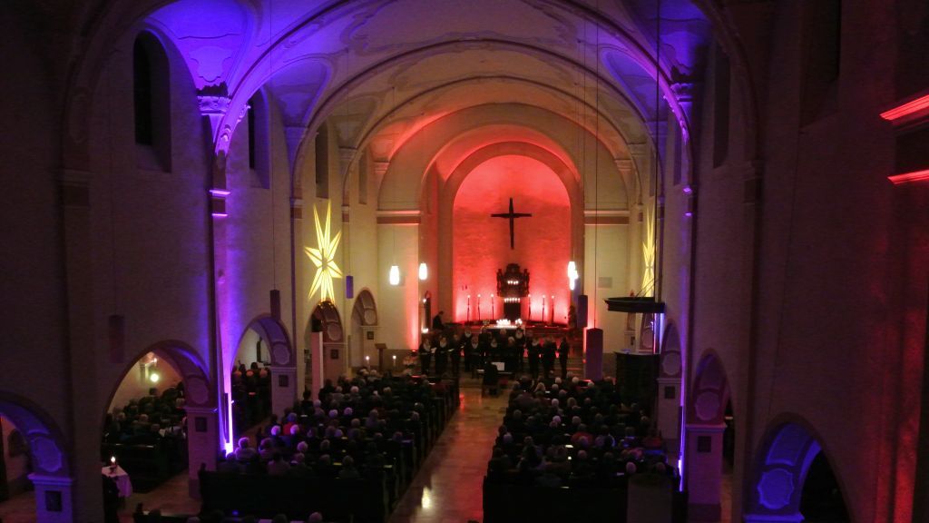 Auch in der St. Johannes Nepomuk Kirche in Finnentrop fand bereits ein Konzert aus der Reihe "Hoffnungslichter" statt. von Archiv Ina Hoffmann