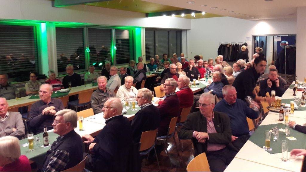 Rund 90 Bürger aus Attendorn nahmen am Seniorennachmittag teil. von privat