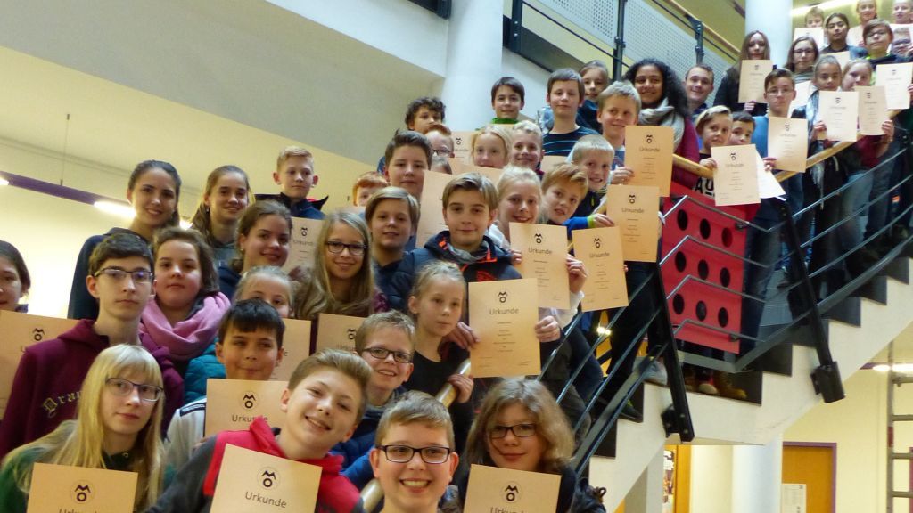 53 Schüler aus dem Kreis Olpe nahmen an der Mathe-Olympiade teil. von privat