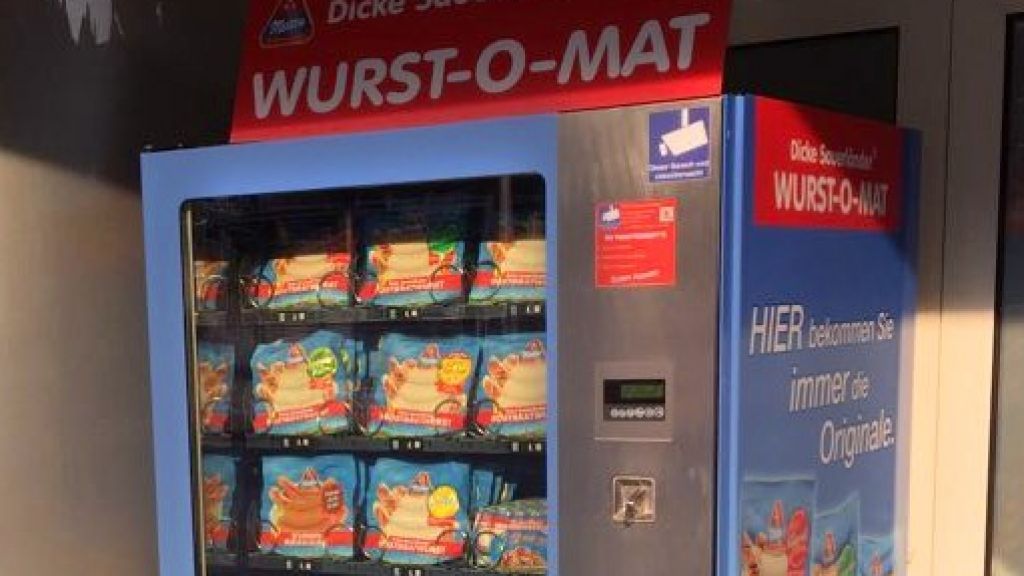Der neue Wurst-O-Mat steht rund um die Uhr zur Verfügung. von Metten