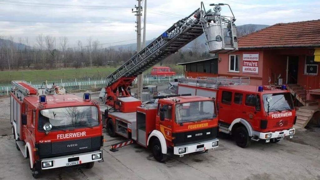 Deutsche Feuerwehrautos kommen in der türkischen Stadt Çaycuma weiterhin zum Einsatz. von s: privat