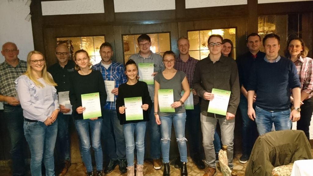 Ehrungen und Auszeichnungen standen neben den Wahlen im Mittelpunkt der Versammlung. von privat