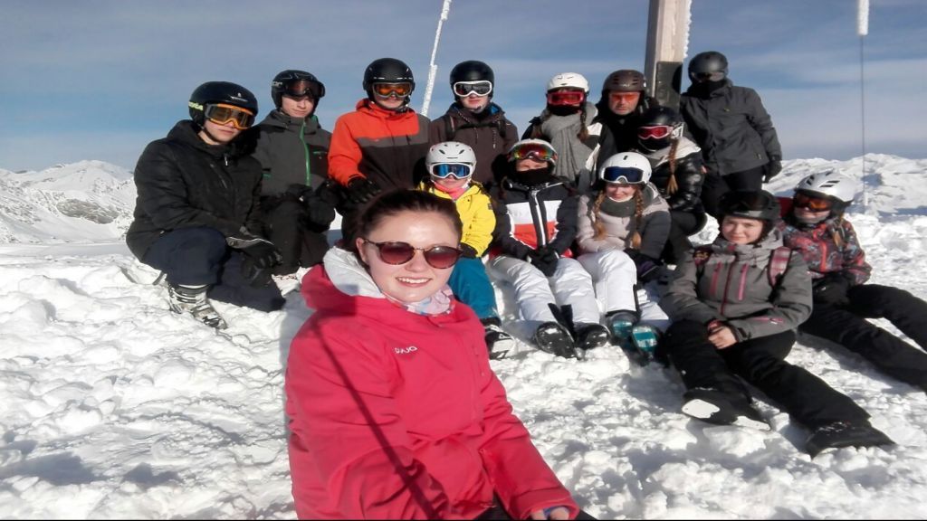 Schüler des Projektkurses Ski in Italien. von privat