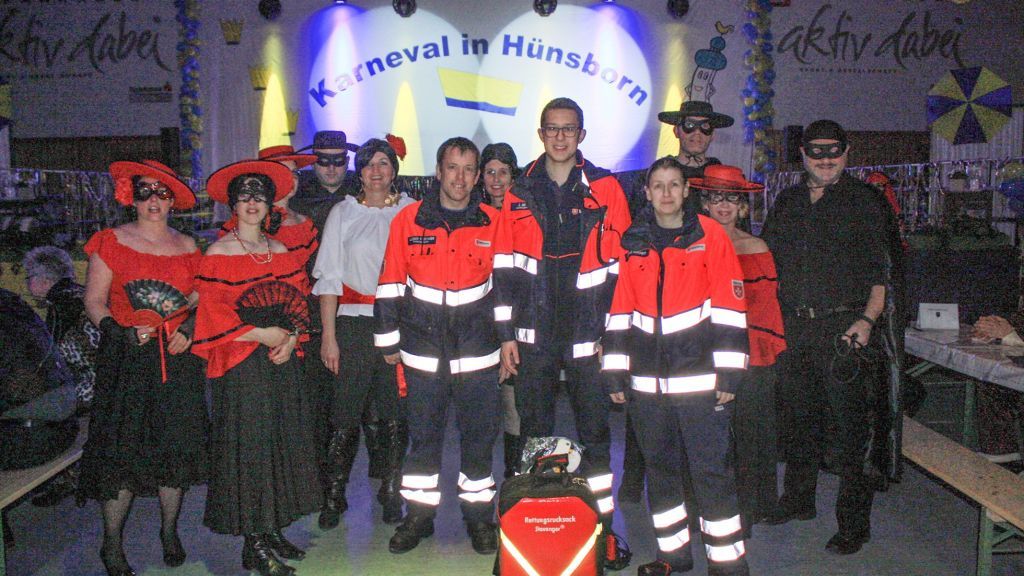 Das vierköpfige Team des Malteser Hilfdienstes war bei der Prunksitzung in Hünsborn vor Ort. von privat