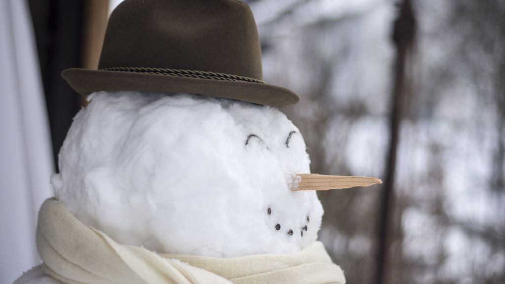 Beim spazieren gehen im Kurpark in Saalhausen ist aktuell besondere Vorsicht geboten. von Symbol Nils Dinkel