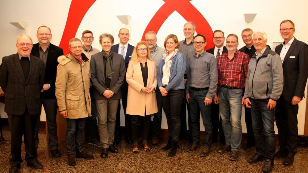 Gruppenfoto nach der Versammlung: 19 Kitas wurden jetzt von der Gesellschafterversammlung der KITS gem. GmbH begrüßt. von privat