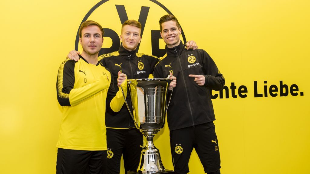 Prominente Botschafter des BVB FAMILY CUPs: die Dortmunder Profis und Nationalspieler (von links) Mario Götze, Marco Reus und Julian Weigl. von Borussia Dortmund GmbH & Co. KGaA