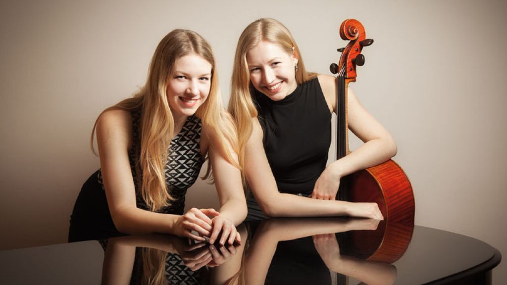 Die Schwestern Katharina und Anouchka Hack spielen im Rahmen der Konzertreihe "Best of NRW" in Attendorn. von privat