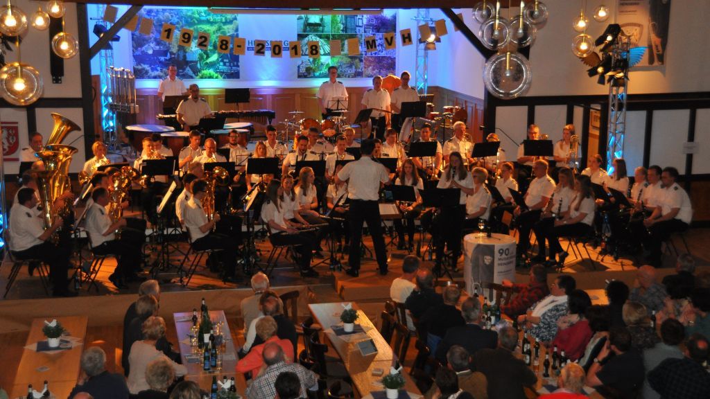 Der Musikverein Heinsberg feierte mit einem Jubiläumskonzert den 90. Vereinsgeburtstag. von Ina Hoffmann